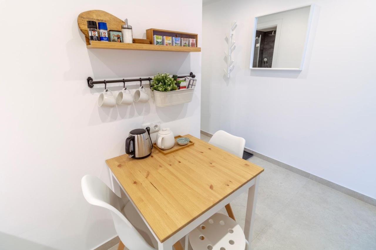 Apartament Boutique Sky Apt. With Balcony / Spot *